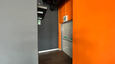 180M2UNIT102HORIZONBAY,TABLEVIEW (3).